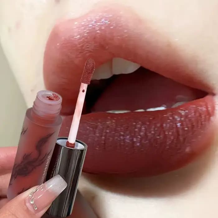 Vernis à lèvres rouge foncé Punk