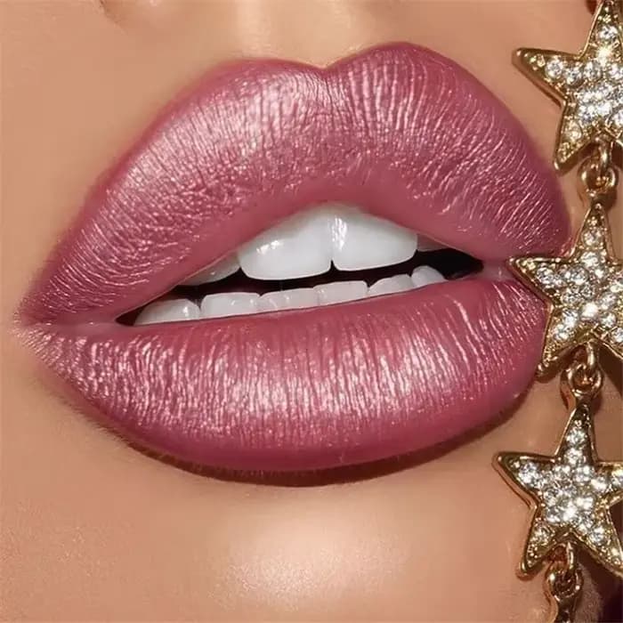 Rouge à lèvres liquide à paillettes métalliques
