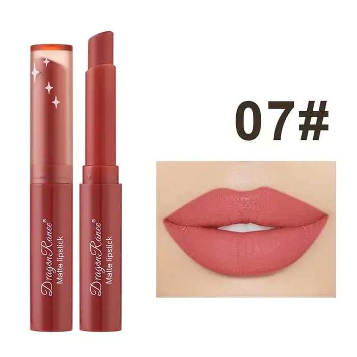 Rouge à lèvres mat rose Nude