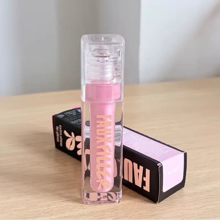Gloss à lèvres hydratant et repulpant effet cristal