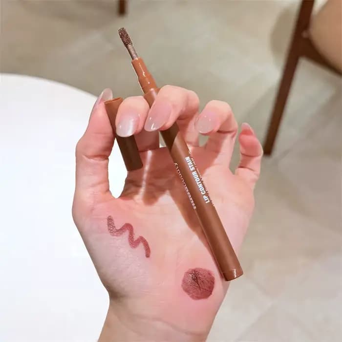 Huda beauté Contour des lèvres tache
